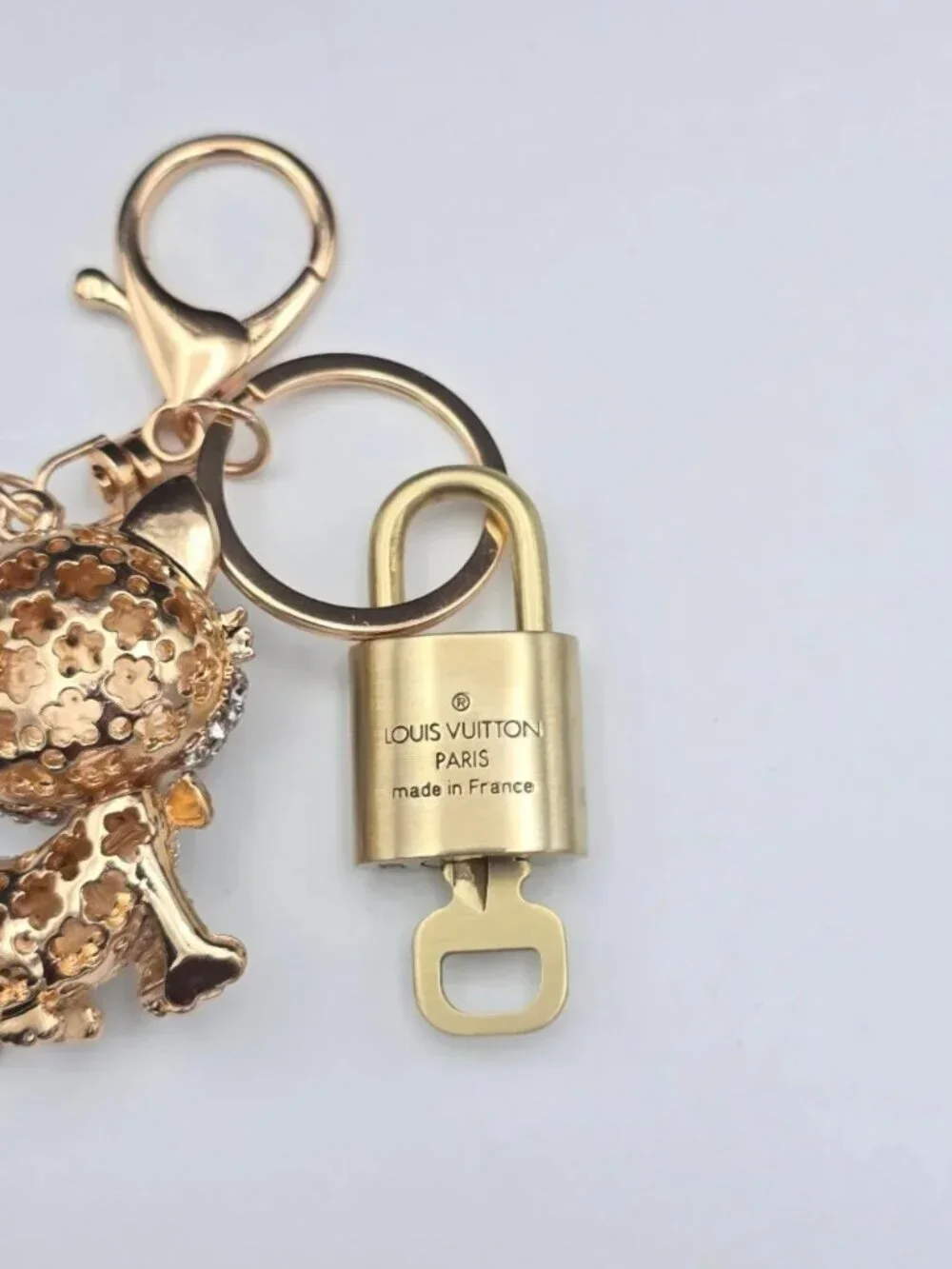 Louis Vuitton Authentic Gold Padlock 🔑 Key + Stylish Unbranded Cat Bag Charm